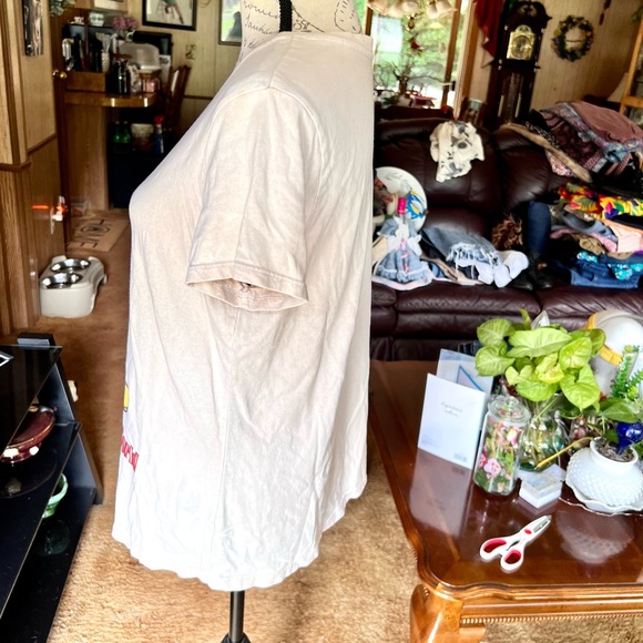 Woman’s Walt Disney World Micky Mouse tee shirt - Picture 11 of 16